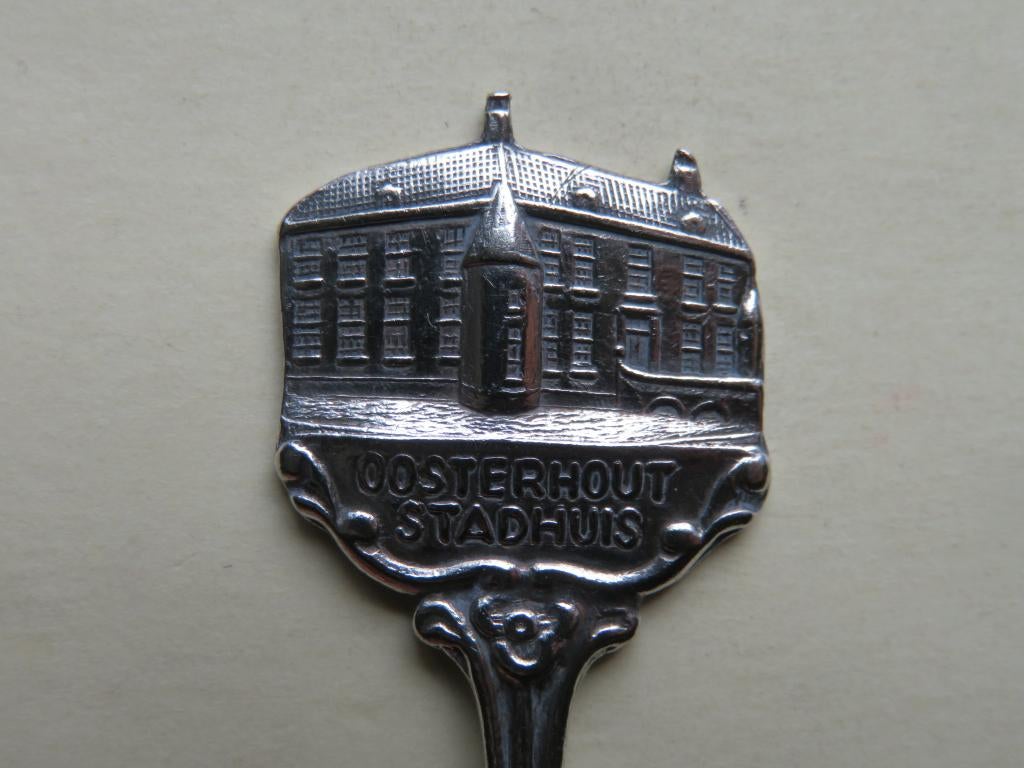 Verzilverd lepeltje Slot Limburg / oude stadhuis Oosterhout, Verzenden