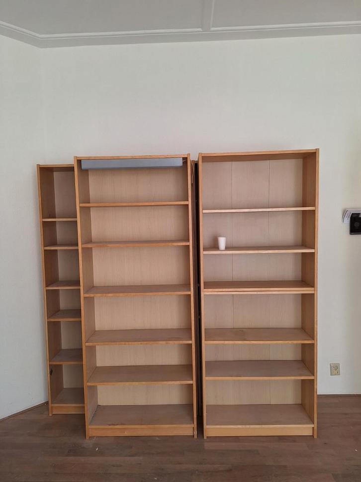 5x IKEA Billy boekenkasten met deurtjes en planken, Huis en Inrichting, Kasten | Boekenkasten, Ophalen
