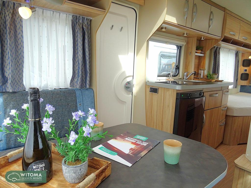 Eriba Nova Light 442 mover, airco, luifel., Standaardzit, Schokbreker, Bedrijf, Tot en met 3