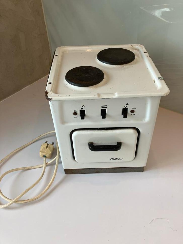 Vintage Elektrisch Kookplaatje met Oven - Werkend, Witgoed en Apparatuur, Fornuizen, Gebruikt, Vrijstaand, Elektrisch, 3 kookzones of minder