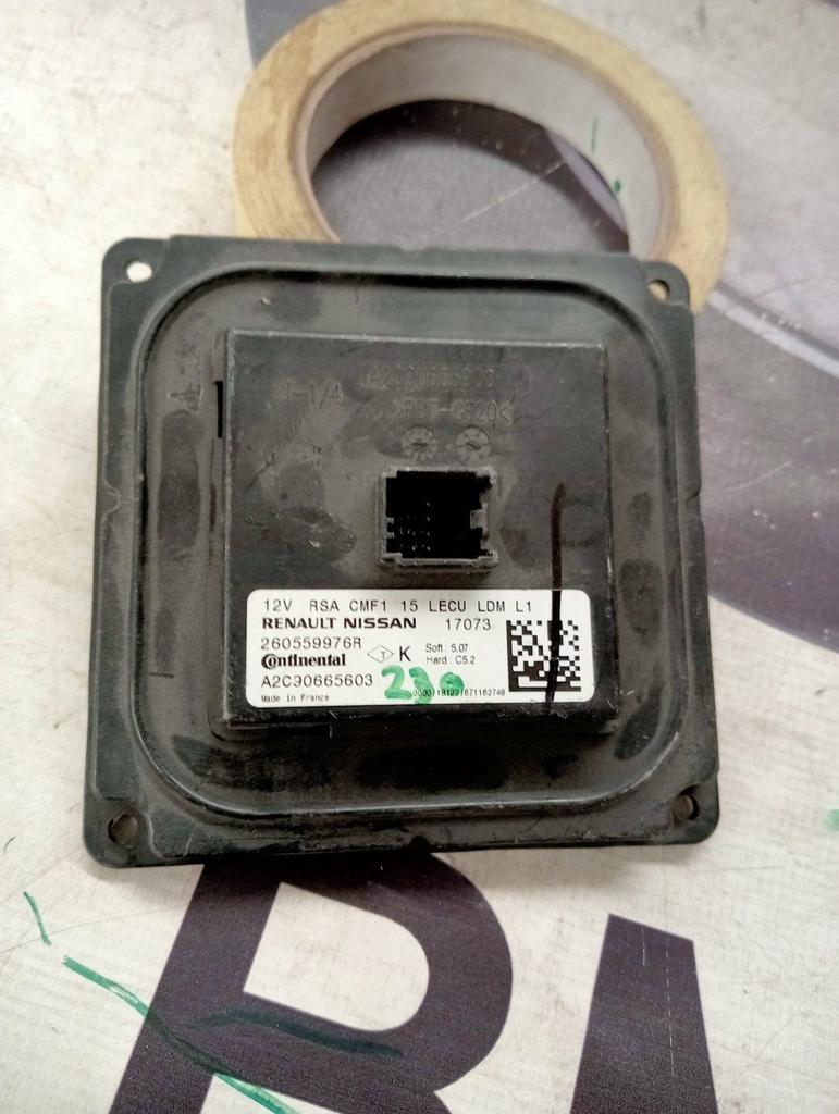 Renault Captur (2R) koplamp module 260552119R, Gebruikt, -, Renault, -