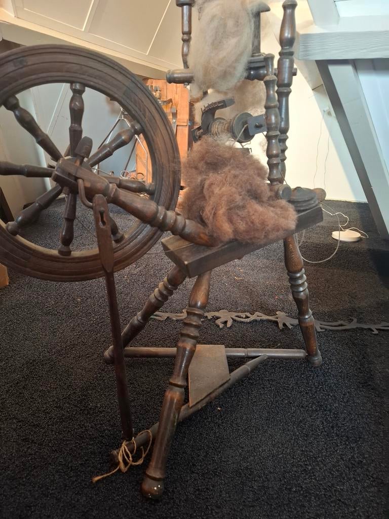 Antiek Spinnewiel - Volledig intact en functioneel, Ophalen of Verzenden, Gebruikt, Spinnewiel