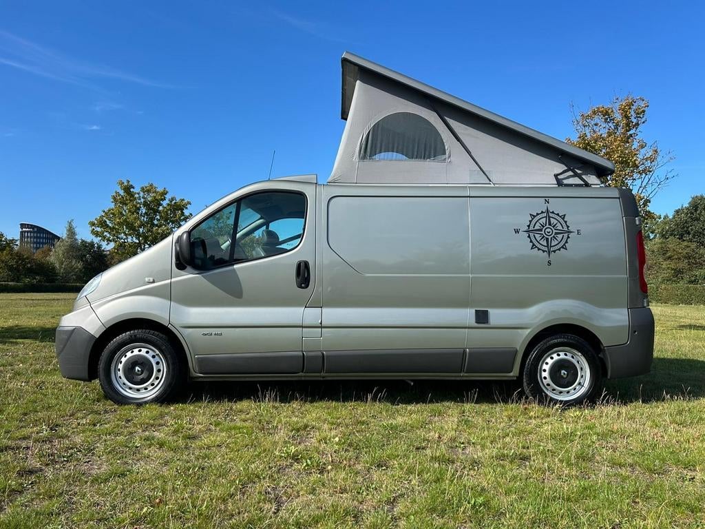 Buscamper Renault trafic camper BESCHIKBAAR NA 20 MEI, Stof, 1995 cc, 4 cilinders, 2000 kg