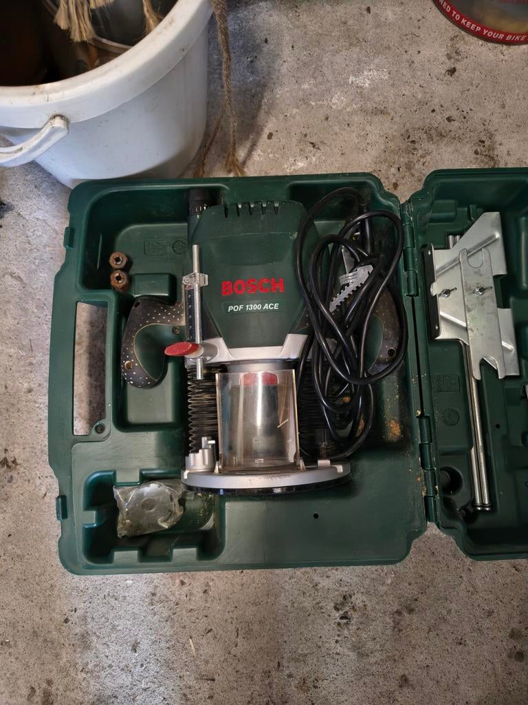 Bosch bovenfrees POF 1300 ace, Ophalen, Zo goed als nieuw, Bovenfrees, BOSCH