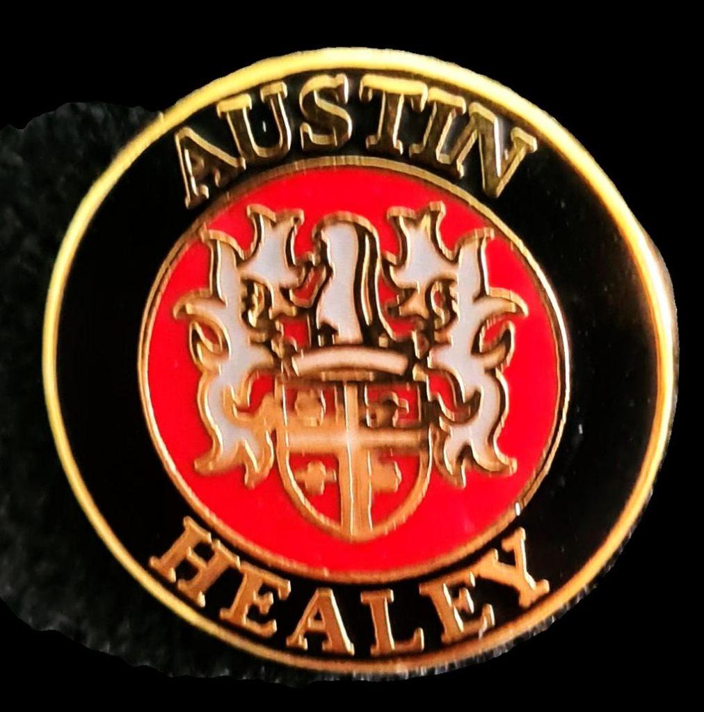 Austin Healey pin- zwart rood 20 mm., Verzenden, Nieuw, Transport, Speldje of Pin
