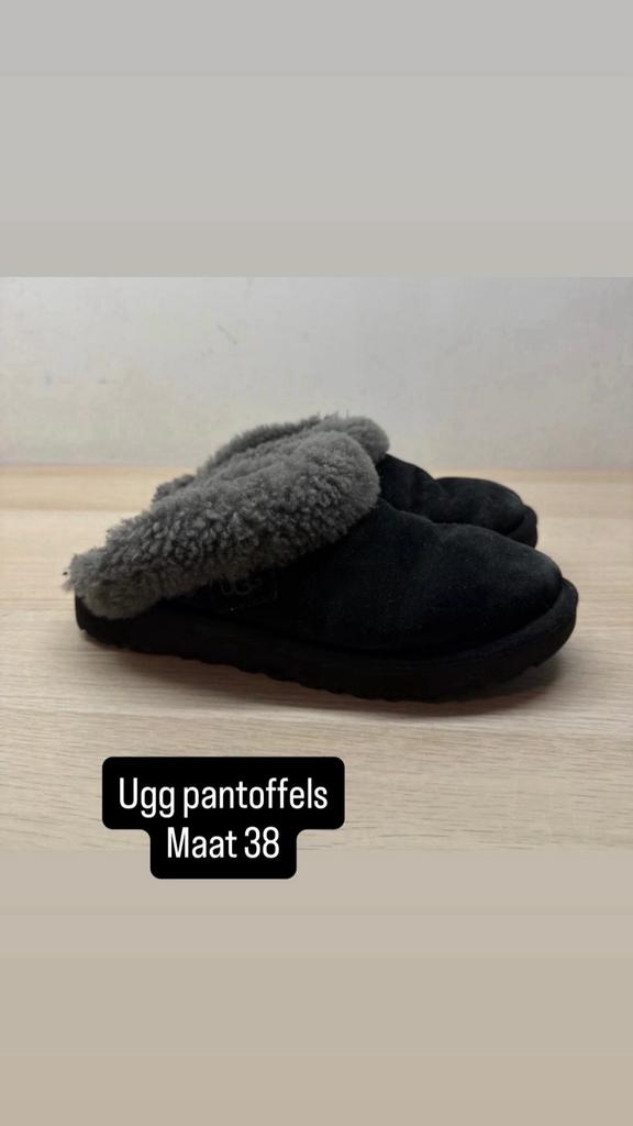 Ugg pantoffels, Kleding | Dames, Schoenen, Ophalen of Verzenden, Zo goed als nieuw, Pantoffels of Sloffen