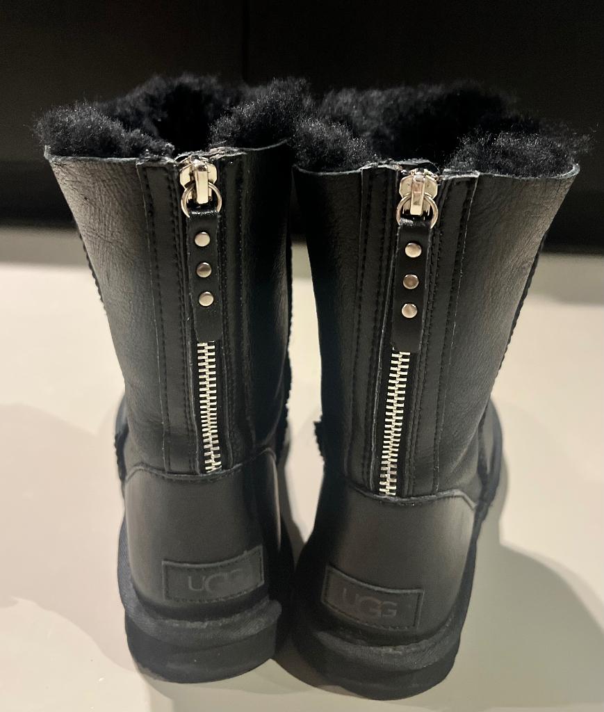 Ugg snowboots, Kleding | Dames, Schoenen, UGG, Zwart, Snowboots, Ophalen of Verzenden