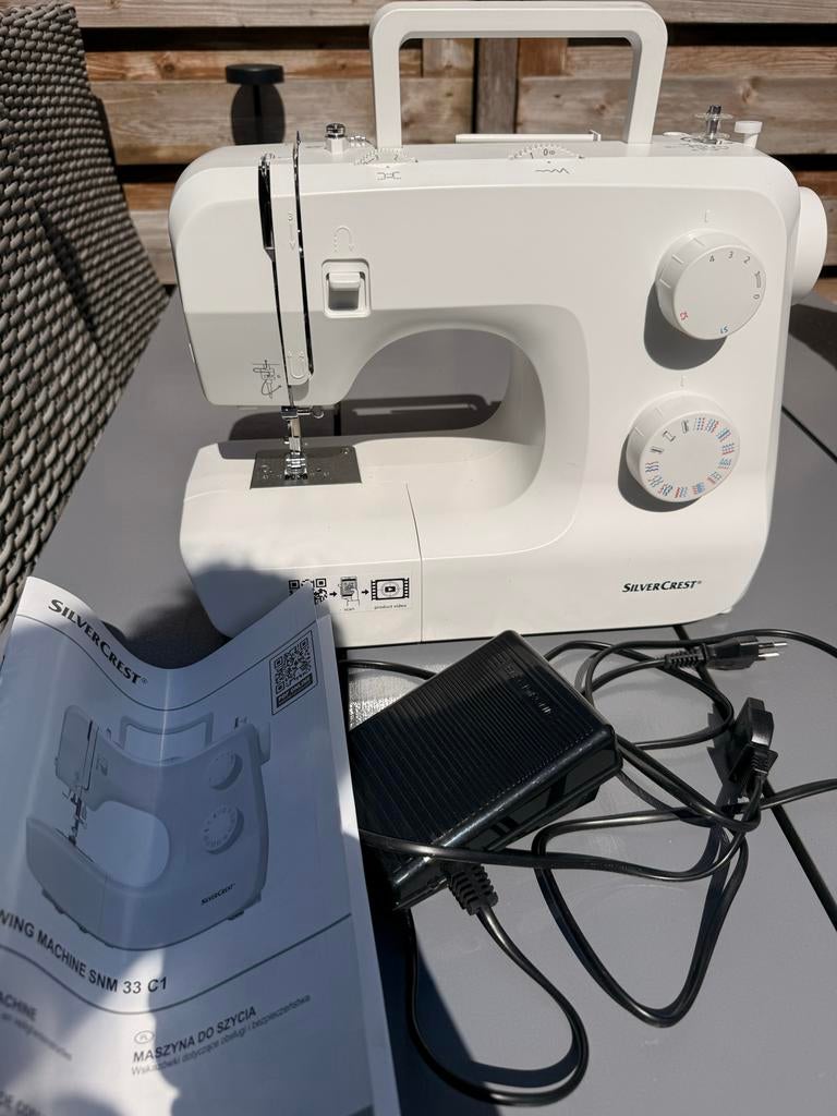 SilverCrest Naaimachine SNM 33 C1 - Zo goed als nieuw, Hobby en Vrije tijd, Ophalen of Verzenden, Nieuw, Naaimachine, Overige merken
