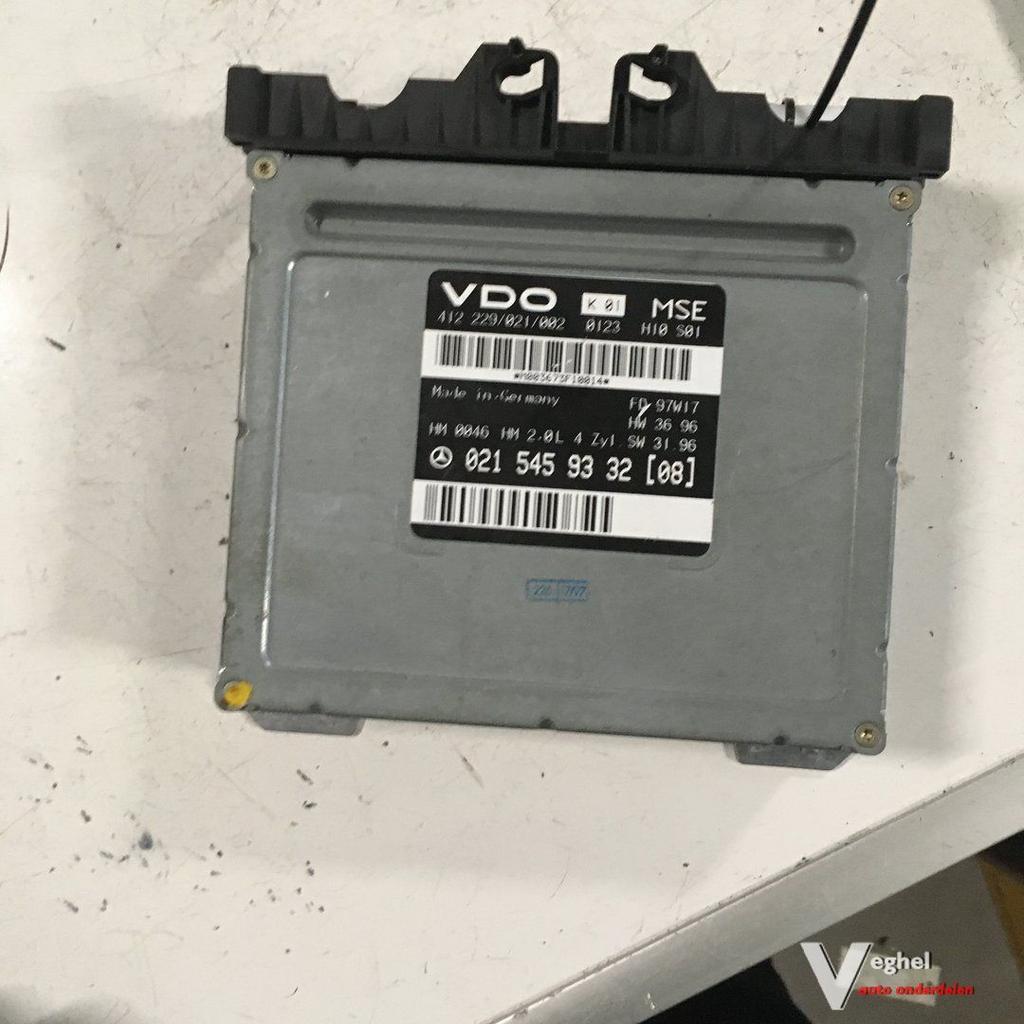 Mercedes W202  2.0  1997    ECU 021 545 9332 [08]