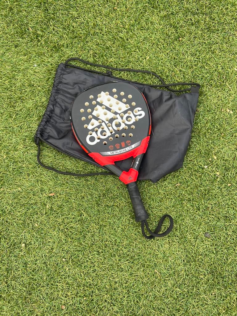 Padel racket in goede staat Adidas, Ophalen of Verzenden, Zo goed als nieuw