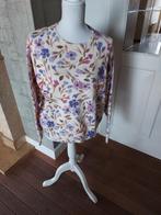 PRACHTIGE WOLWITTE TRUI MET LILA BLOEMEN ABSOLUTE NIEUWSTAAT, Kleding | Dames, Truien en Vesten, Maat 38/40 (M), Overige kleuren