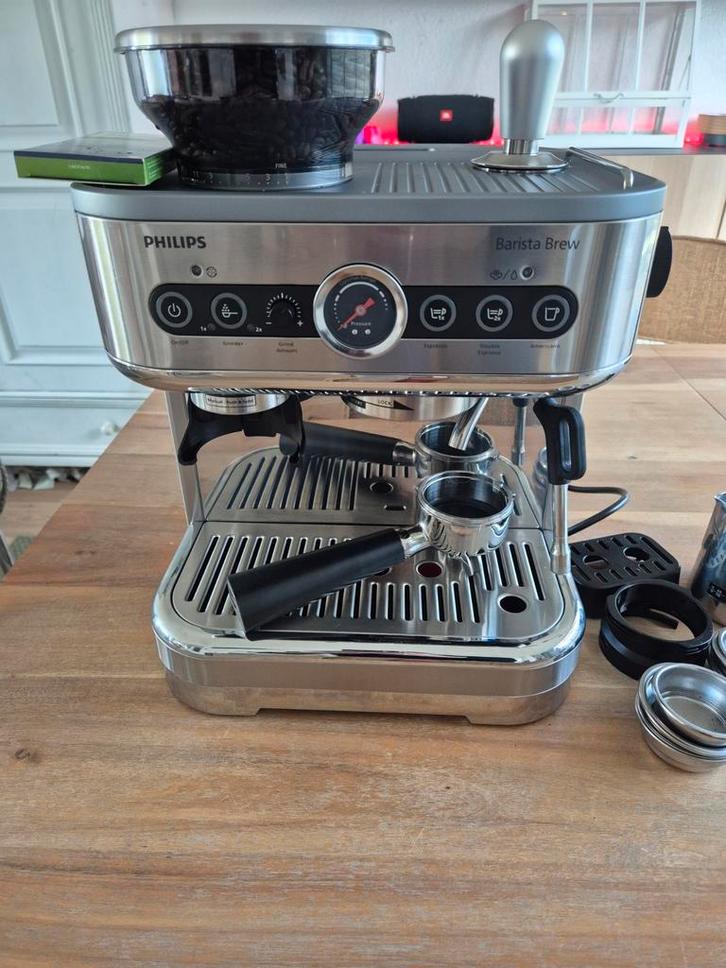 Philips barista brew, Witgoed en Apparatuur, Koffiezetapparaten, Zo goed als nieuw, Koffiebonen, Espresso apparaat, Afneembaar waterreservoir