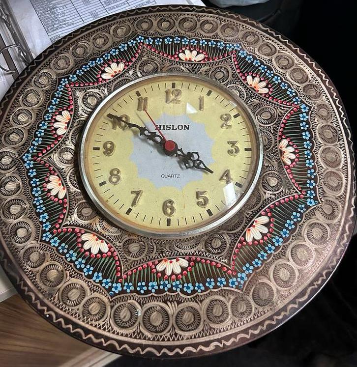 Hislon Quartz koperen klok. Handgeschilderd., Ophalen of Verzenden, Zo goed als nieuw, Wandklok