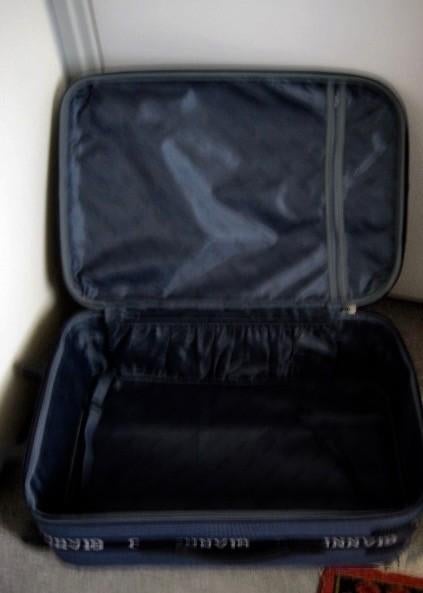 'DONKERBLAUWE KOFFER /TROLLEY ,GIANETTO , GEEN HANDBAGAGE ,, Overige materialen, Gebruikt, 35 tot 45 cm, Wieltjes