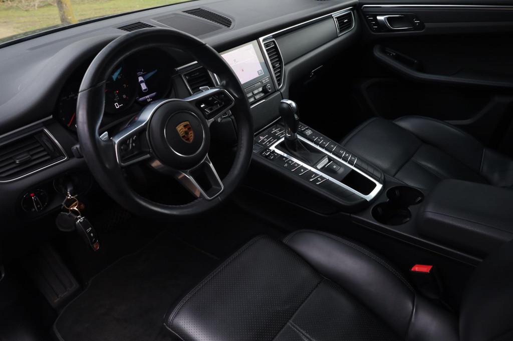 Porsche Macan 2.0 PDK. | Sportdesign Pakket | Panorama | 20, Automaat, 4 cilinders, Bedrijf, Vierwielaandrijving