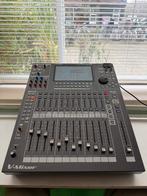 Roland M-380 V-Mixer mixing console, Muziek en Instrumenten, Mengpanelen, Ophalen, Gebruikt, 20 kanalen of meer, Microfooningang