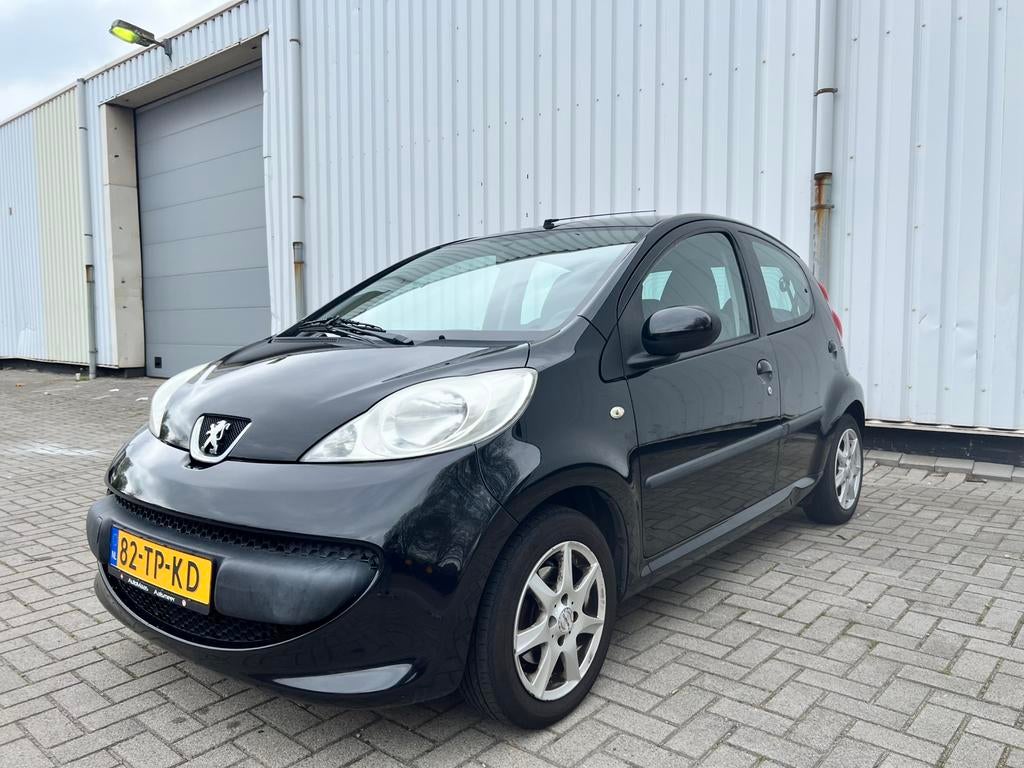 Peugeot 107 1.0 APK 02-2027 ! Airco Elek ramen LMV 5DR Zwart, Voorwielaandrijving, Stof, Elektrische ramen, 4 stoelen