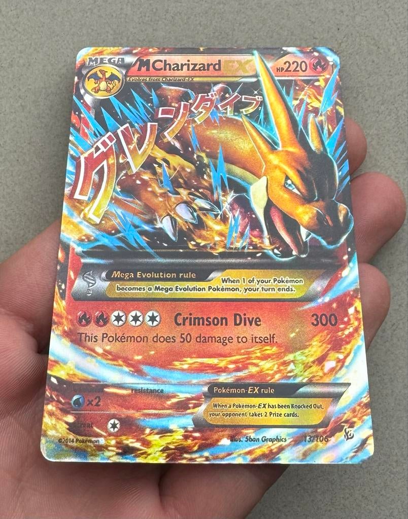 Mega M Charizard 13/106 Pokémon kaart, Ophalen of Verzenden, Gebruikt, Losse kaart, Foil