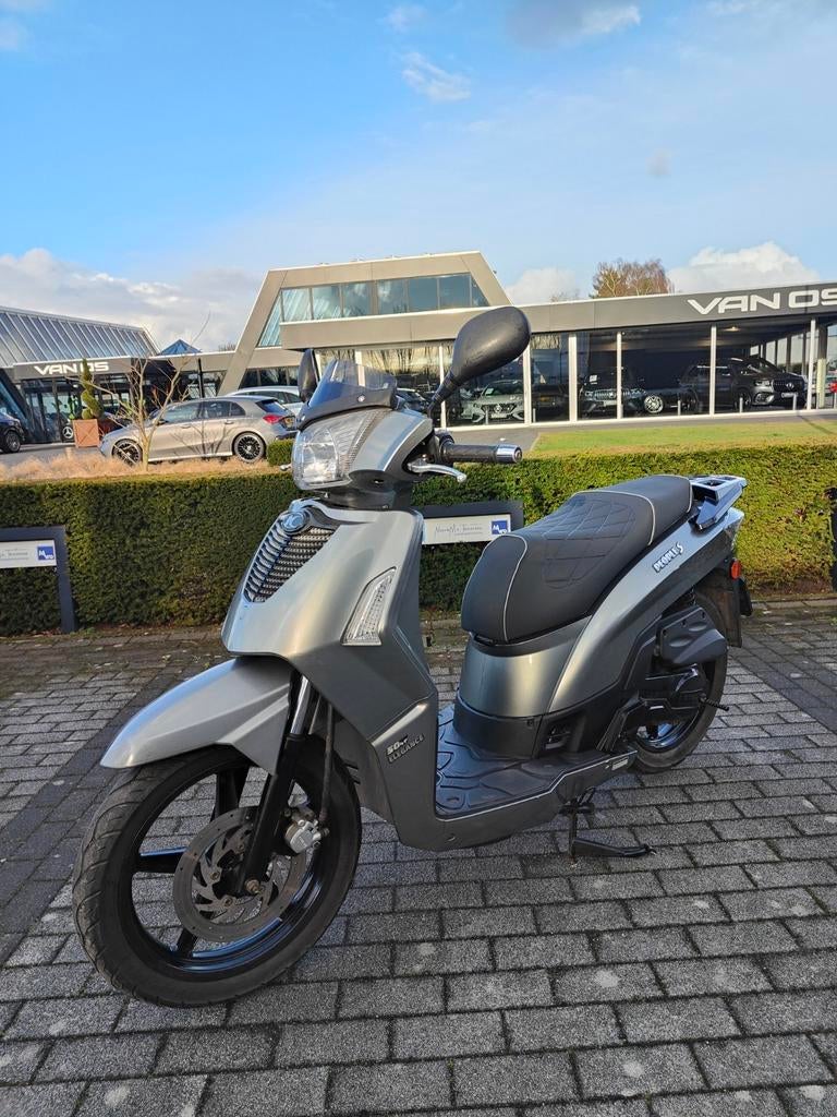 Te koop: Kymco People S, Bromscooter, met alarm,nette staat!, Ophalen, Maximaal 45 km/u, Zo goed als nieuw, People S