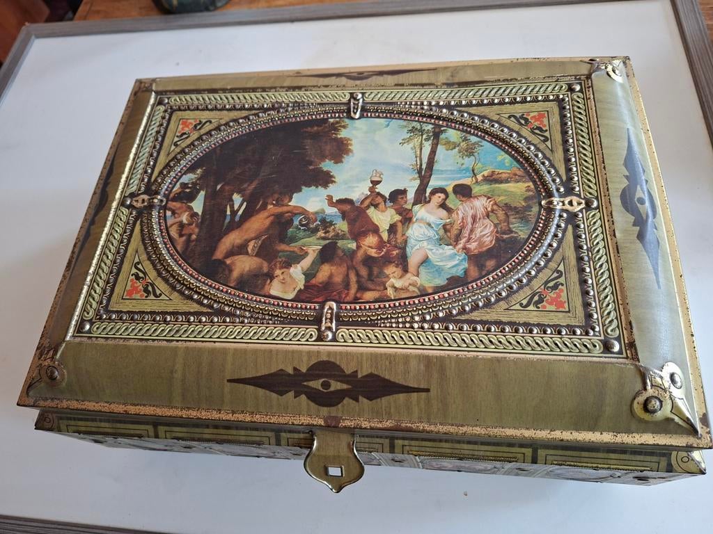 Leuke vintage jaren 50 Belgische koekjestrommel GBC., Ophalen of Verzenden