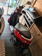 Mooie rode peugeot kisbee scooter, 574 km op de teller., Fietsen en Brommers, Ophalen, Overige modellen, Zo goed als nieuw, Benzine