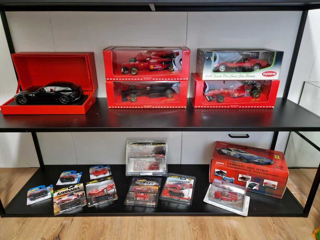 Ferrari schaalmodellen BBR,MR,Looksmart,Hotwheels, Ophalen of Verzenden