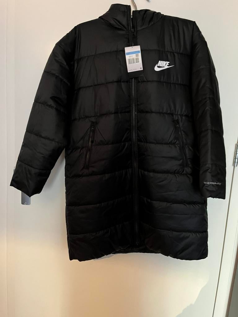 Nike winterjas, Ophalen of Verzenden, Nieuw, Maat 38/40 (M), Zwart