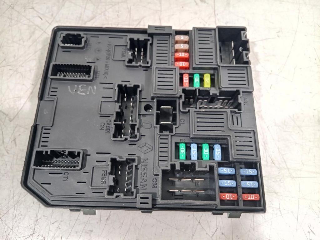 Zekeringkast Renault Scénic, Auto-onderdelen, Elektronica en Kabels, Onderdelen@venauto.nl, Van der Ven Autorecycling B.V., Gebruikt