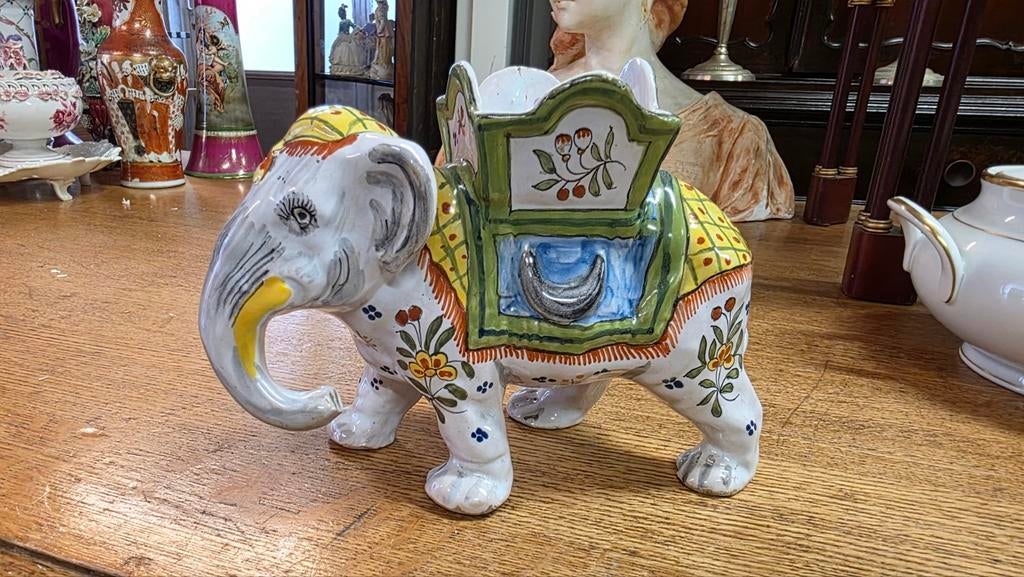 Antieke Franse Porseleinen Olifant, Ophalen of Verzenden