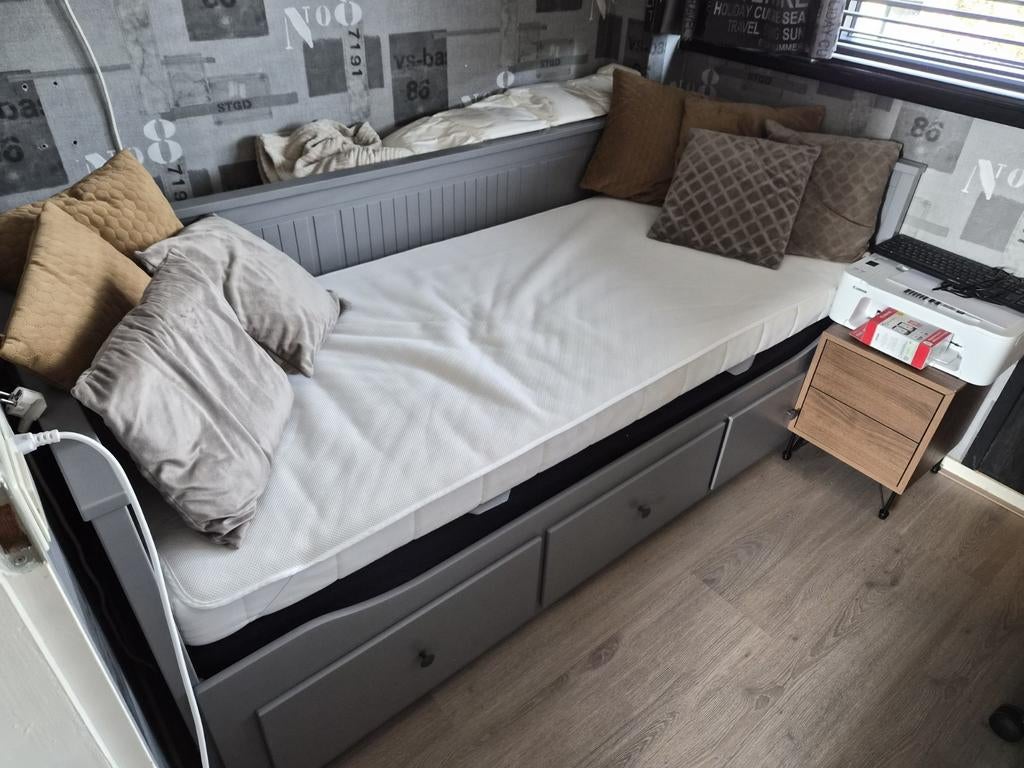 Hemnes bedbank 80x200, Huis en Inrichting, Slaapkamer | Slaapbanken, Ophalen, Zo goed als nieuw, Tweepersoons, 80 cm