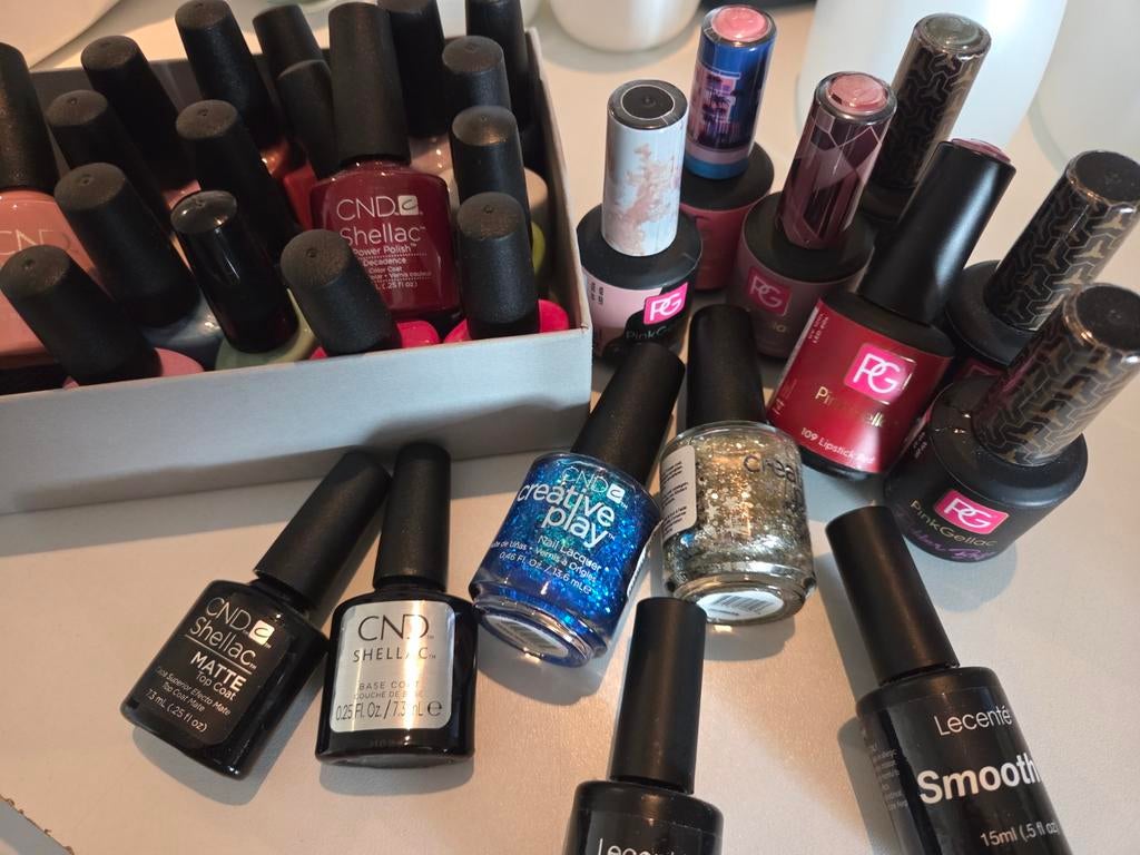 Nagelstudio beginnen., Huis en Inrichting, Keuken | Servies, Gebruikt, Overige typen, Overige stijlen, Overige materialen, Ophalen