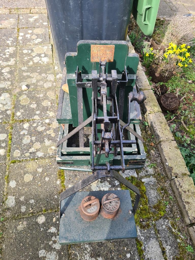 Antieke weegschaal met gewichten, Antiek en Kunst, Ophalen of Verzenden