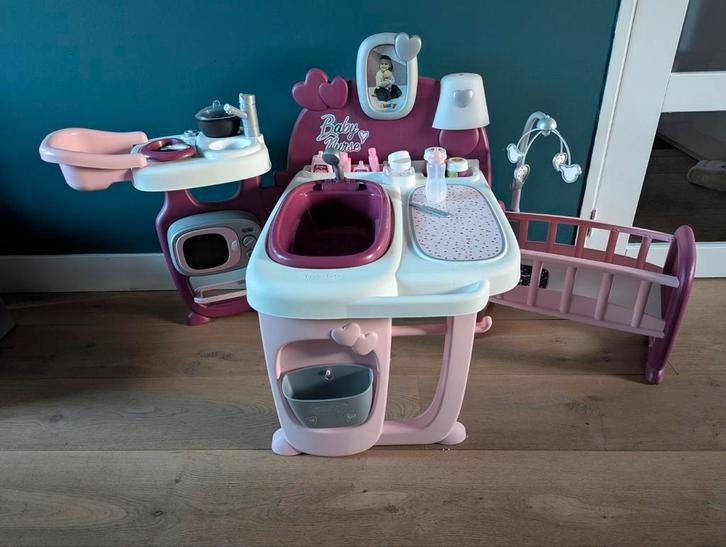 Smoby Baby nurse - Poppenmeubel - babyhuis voor pop tot 42cm, Kinderen en Baby's, Speelgoed | Poppen, Zo goed als nieuw, Overige typen