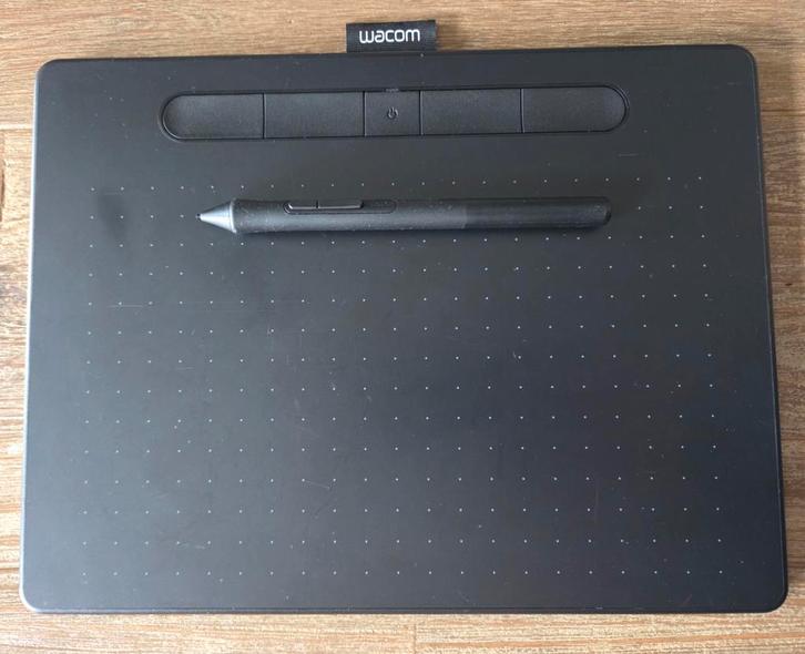 Wacom Intuos Medium Bluetooth (CTL-6100WL) + 3 EXTRA NIBS, Computers en Software, Tekentablets, Gebruikt, Draadloos, Ophalen