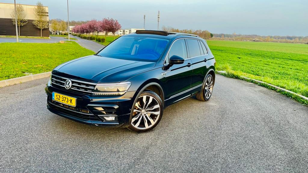 Volkswagen Tiguan 2.0TSI-R line. 132KW/180PK  2018 Zwart, Auto's, Automaat, 4 cilinders, 1984 cc, 179 pk