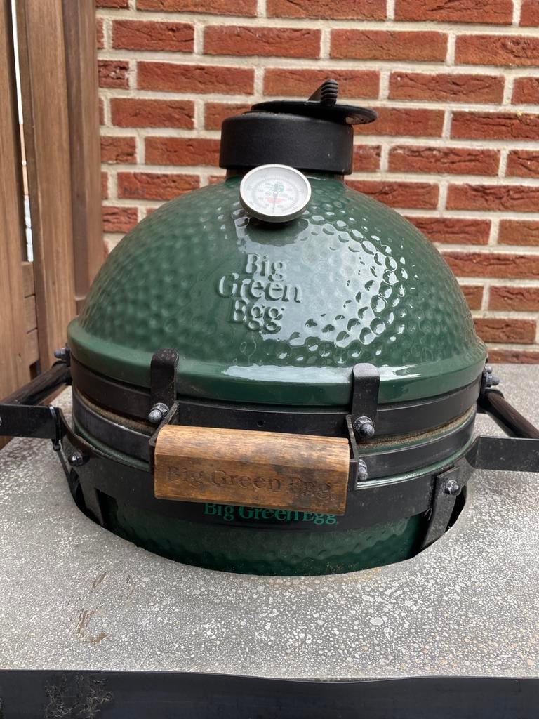 Barbecue keuken zwart,  inclusief 2 Green EGG’s, Ophalen, Zo goed als nieuw