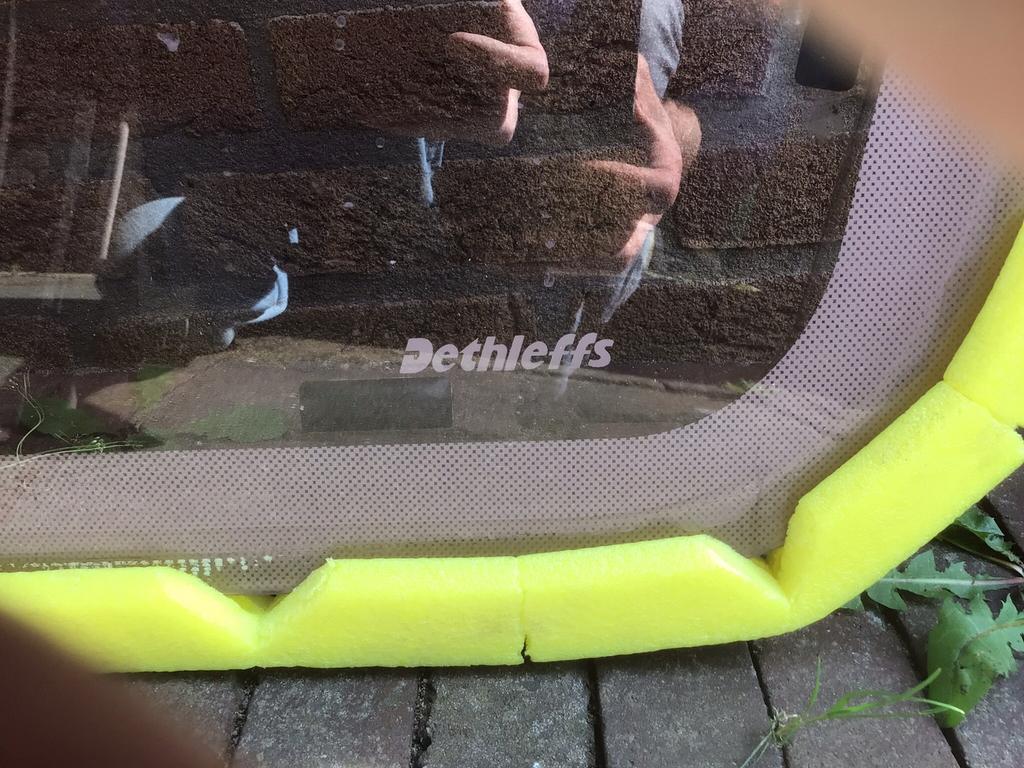 Voorraam/ruit Dethleffs caravan, Ophalen, Gebruikt