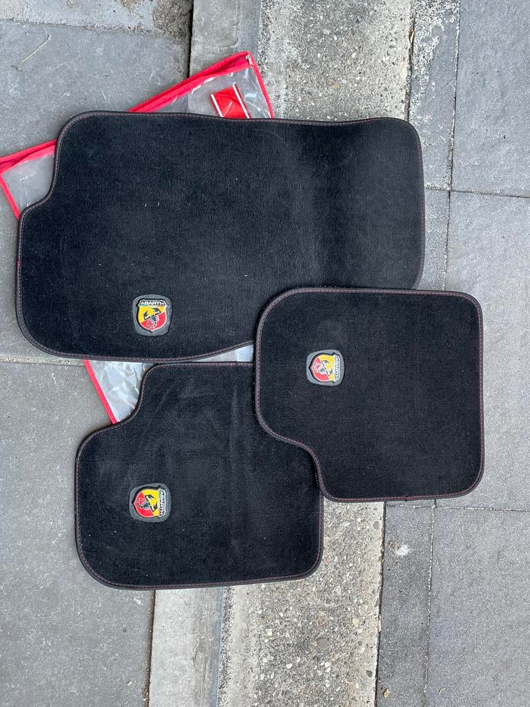 Abarth mattenset (incompleet) Punto Evo, Ophalen of Verzenden, Zo goed als nieuw