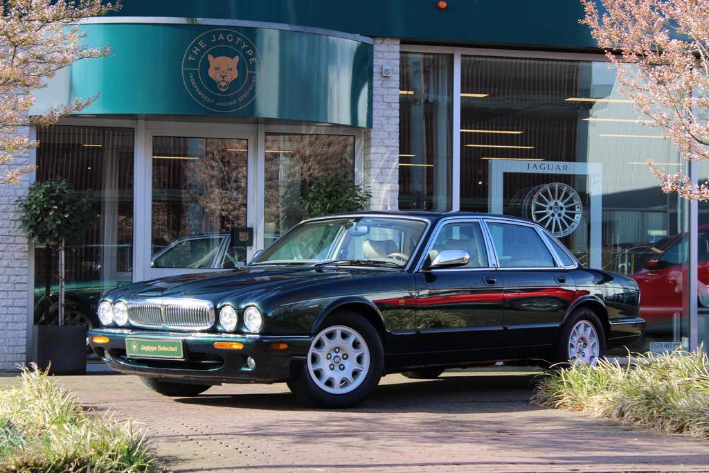 Jaguar Sovereign 4.0 V8, Automaat, Achterwielaandrijving, Gebruikt, 8 cilinders