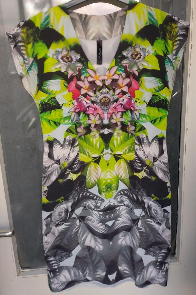 MarcCain jurk maat 36. Van zijde.maar S, Ophalen of Verzenden, Nieuw, Maat 38/40 (M), Carnaval