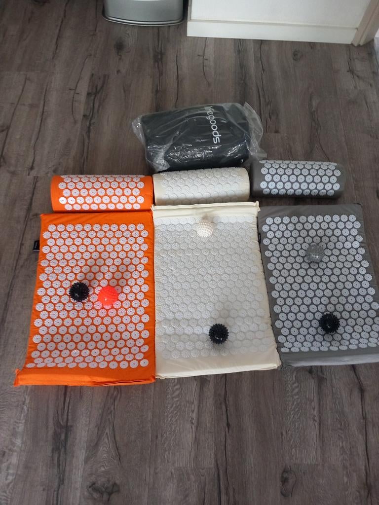 Partij 24 Spijkermat meditatie mat  acupressuurmat .nieuw, Ophalen, Nieuw