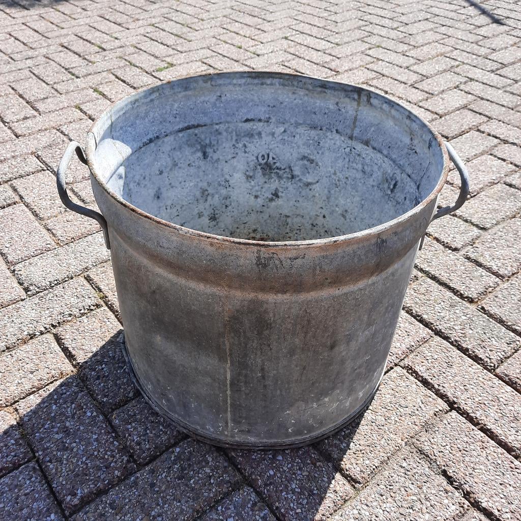 Brocante emmer teil met handvatten van zink, Ophalen