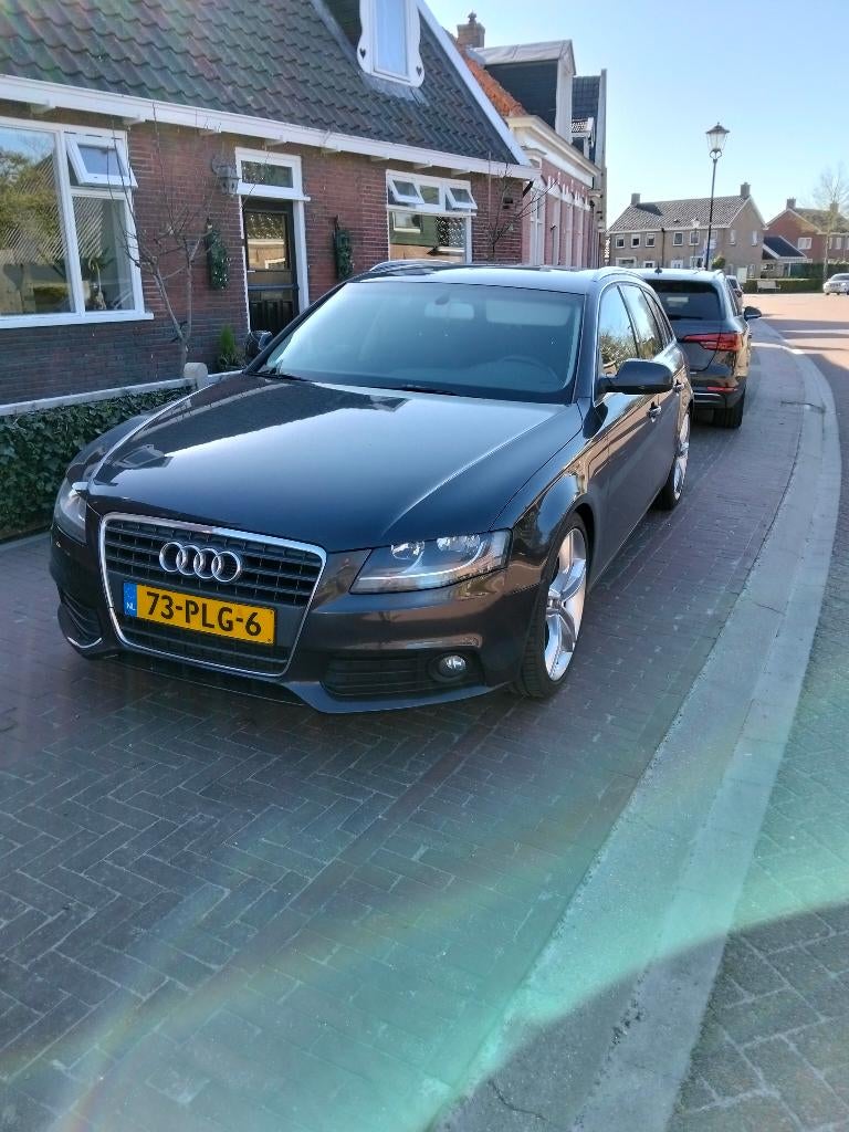 Audi A4 1.8 Tfsi 88KW Avant 2011 Grijs, Auto's, Audi, Voorwielaandrijving, Euro 5, Zwart, 4 cilinders