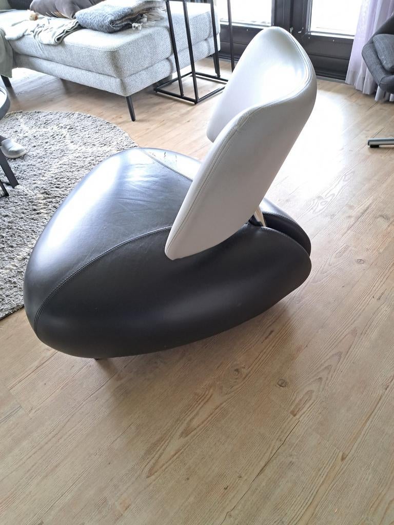 Leolux Pallone fauteuil in leer, Huis en Inrichting, Fauteuils, Ophalen, Gebruikt, Design, Modern, 75 tot 100 cm