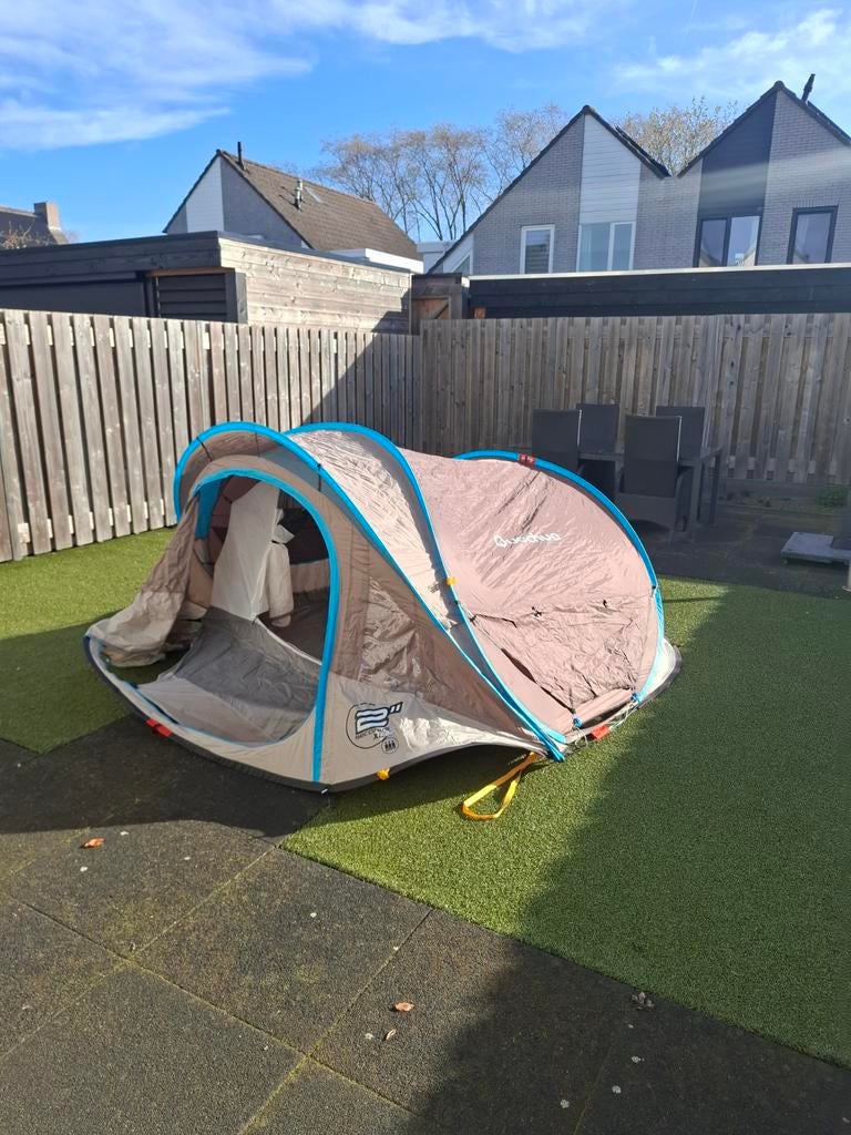 Quechua 2 seconds XL air 3 personen, Ophalen, Zo goed als nieuw, Tot en met 3