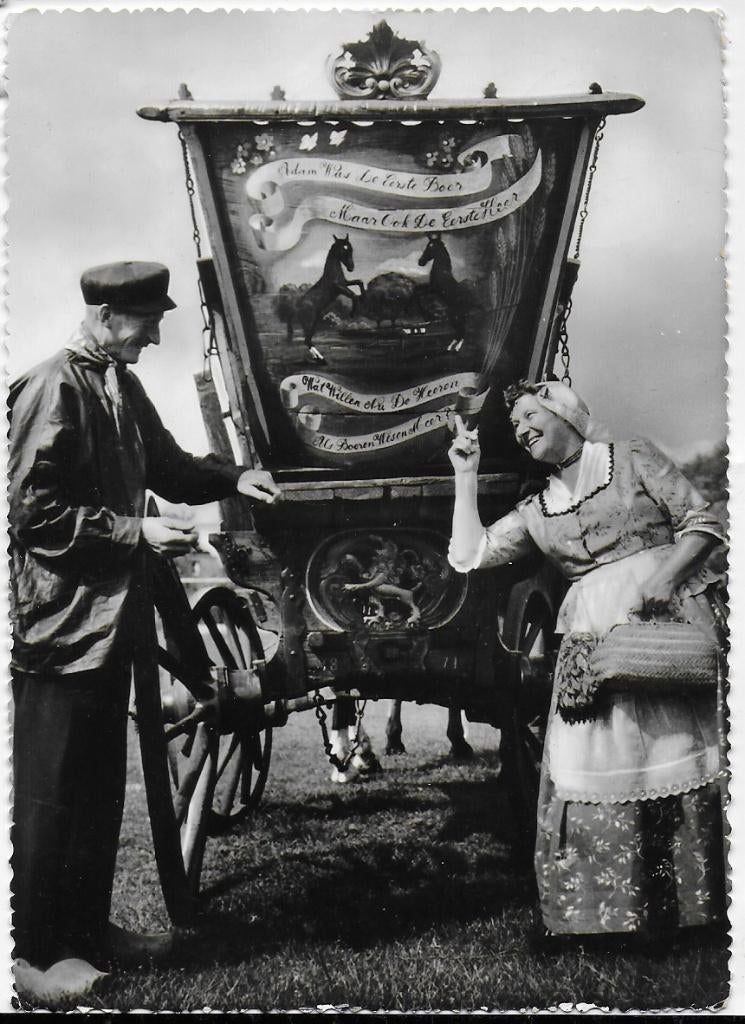 Schagen Westfriese boerenwagen Ansichtkaart ( A420 ), Ophalen of Verzenden, 1940 tot 1960, Gelopen