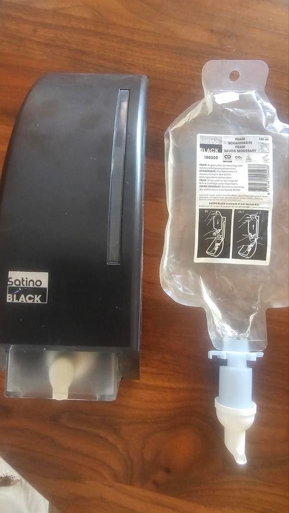 Zeepdispenser met 1extra losse vulling .hij is oo al gevuld!, Ophalen of Verzenden