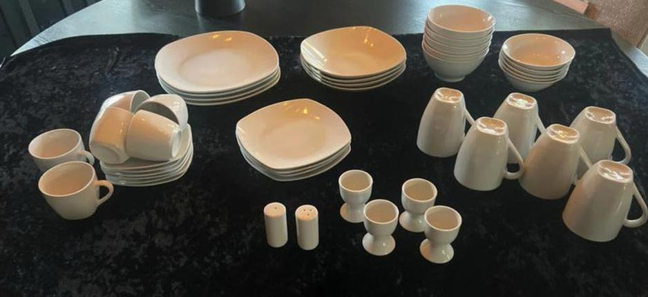 Mooi wit servies, Ophalen, Gebruikt, Keramiek, Effen