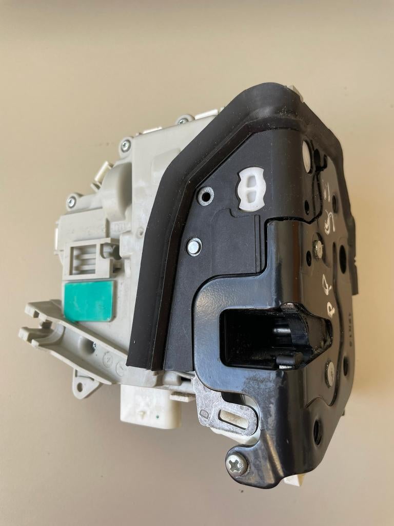 Deurslot rechts voor VW Audi, Ophalen of Verzenden, Gebruikt, Audi