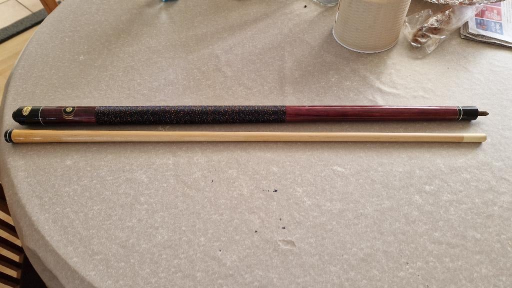 biljart keu, Sport en Fitness, Biljarten en Poolen, Ophalen of Verzenden, Zo goed als nieuw, Keu of Ballen